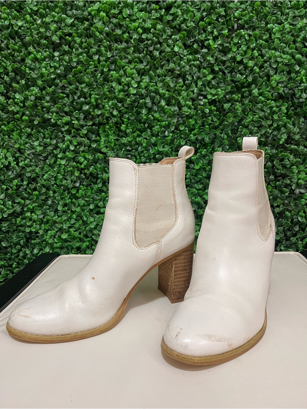 White Leather Block Heel Chelsea Boots